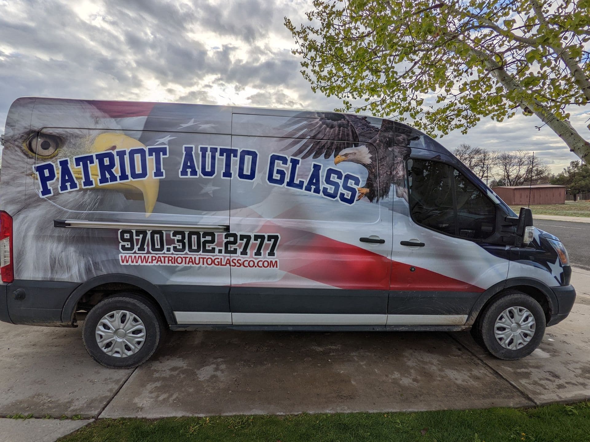 Patriot Auto Glass service work in the shop